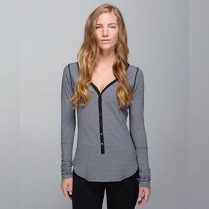 Lululemon Awesoma Long Sleeve Henley Large Hyper Stripe Black Gray Athleisure